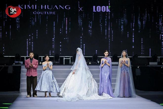 LOOK AI科技与时尚的灵魂共舞瓦利棋牌KIMI HUANG ×(图9)
